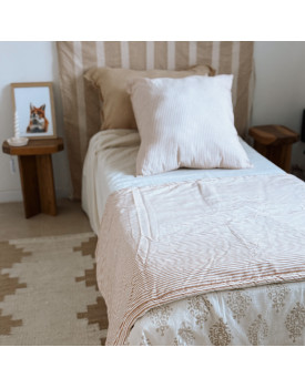 Pie de cama simple