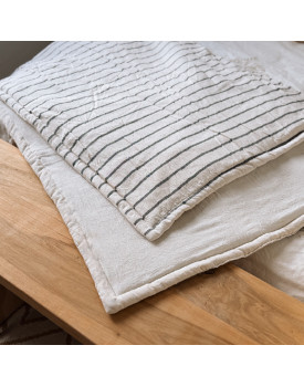 Pie de cama simple